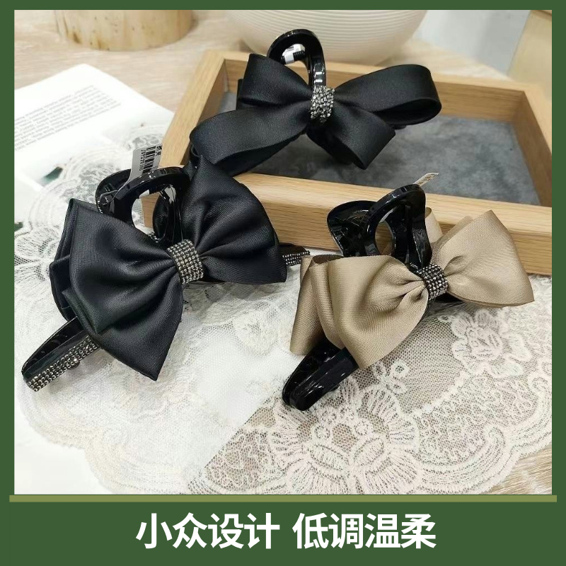 韩风微钻驼色蝴蝶结抓夹