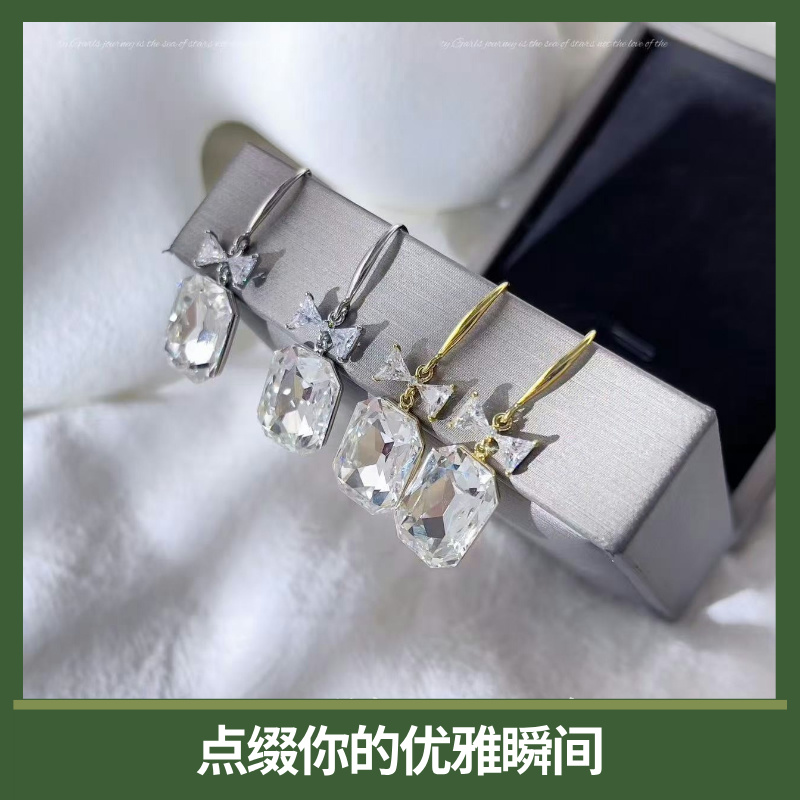 蝴蝶结耳环